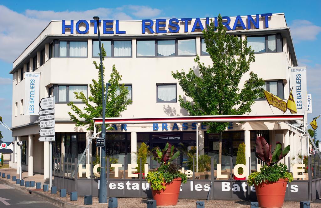 Hotel De Loire Et Restaurant Les Bateliers Trélazé Eksteriør billede